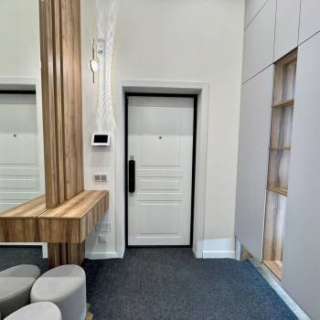Продается Многокомнатная квартира, 122,8 м²