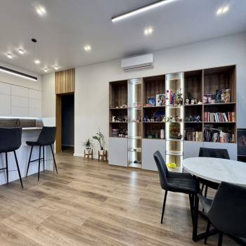 Продается Многокомнатная квартира, 122,8 м²