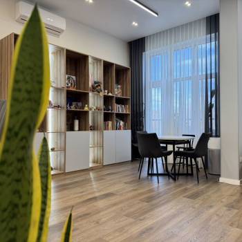 Продается Многокомнатная квартира, 122,8 м²