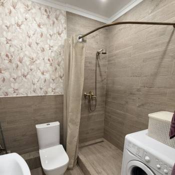 Продается 1-комнатная квартира, 50 м²