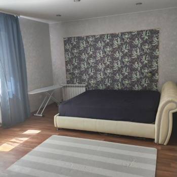 Сдается 1-комнатная квартира, 58 м²