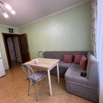 Продается 2-х комнатная квартира, 72,7 м²