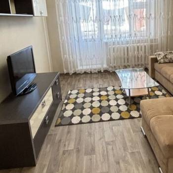 Сдается 1-комнатная квартира, 45 м²