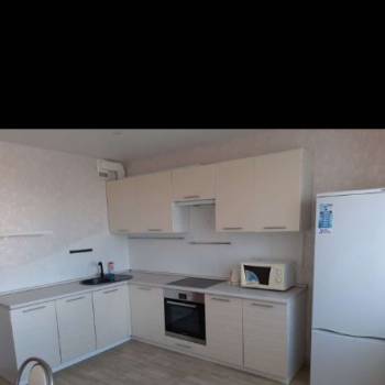 Сдается 1-комнатная квартира, 45 м²