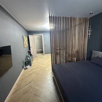 Продается 1-комнатная квартира, 43 м²