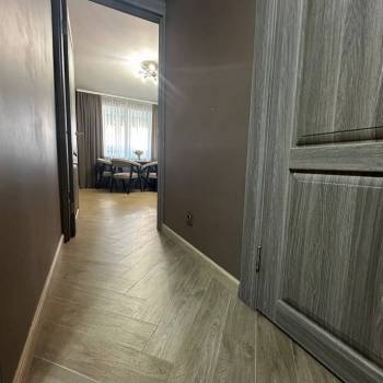 Продается 1-комнатная квартира, 43 м²