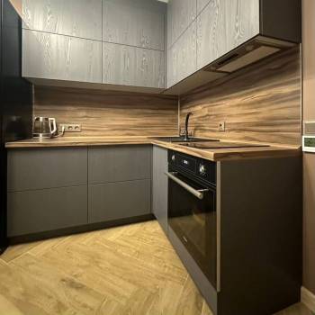 Продается 1-комнатная квартира, 43 м²