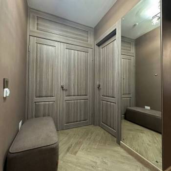 Продается 1-комнатная квартира, 43 м²