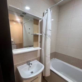 Сдается 1-комнатная квартира, 41,9 м²