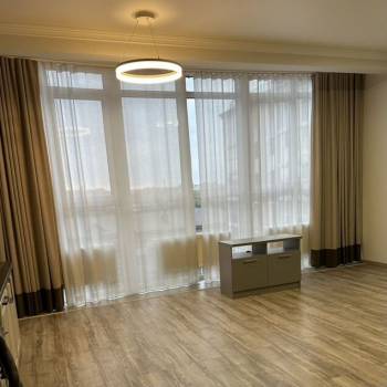 Продается 1-комнатная квартира, 45 м²