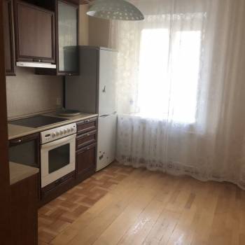 Сдается Многокомнатная квартира, 60 м²