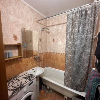 Сдается 1-комнатная квартира, 50 м²