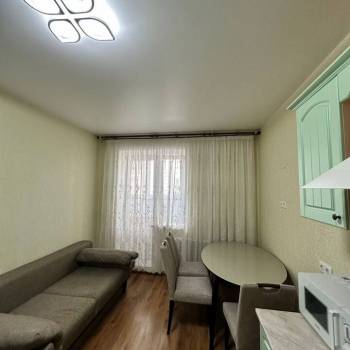 Сдается 1-комнатная квартира, 41 м²