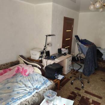 Продается 1-комнатная квартира, 42 м²