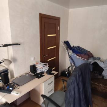 Продается 1-комнатная квартира, 42 м²