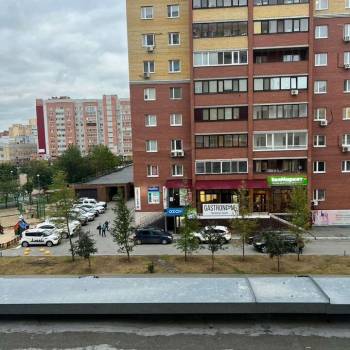 Продается 1-комнатная квартира, 57 м²