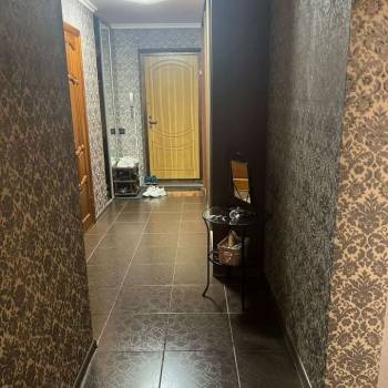 Продается 1-комнатная квартира, 57 м²