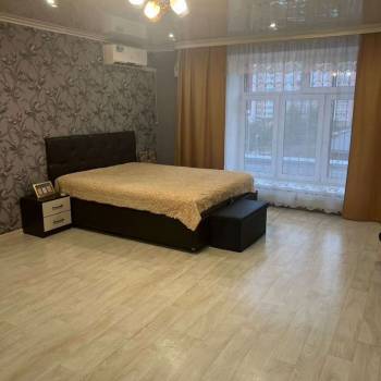 Продается 1-комнатная квартира, 57 м²