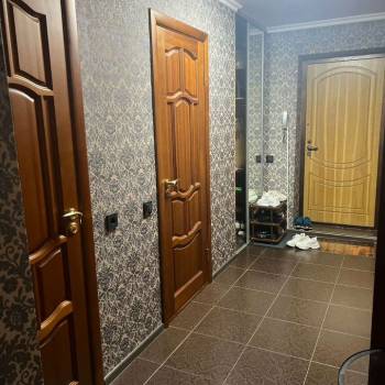 Продается 1-комнатная квартира, 57 м²