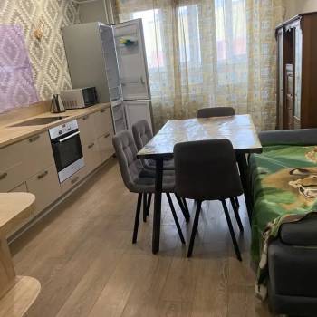 Сдается 2-х комнатная квартира, 67 м²