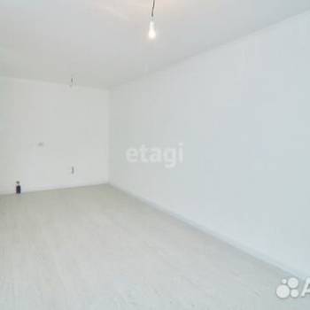 Сдается Многокомнатная квартира, 64 м²