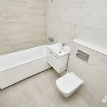 Сдается Многокомнатная квартира, 64 м²
