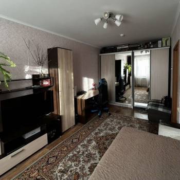 Продается 1-комнатная квартира, 36 м²