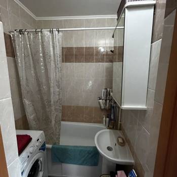 Продается 1-комнатная квартира, 36 м²