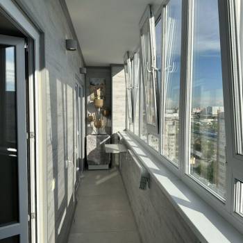 Продается 1-комнатная квартира, 100 м²