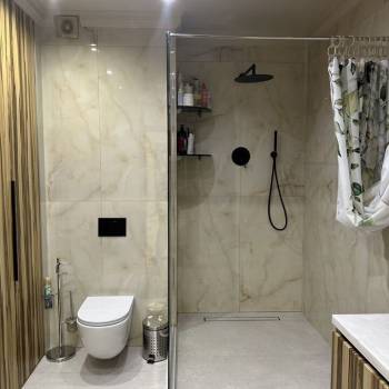 Продается 1-комнатная квартира, 100 м²