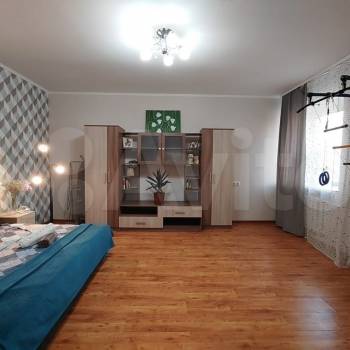 Сдается 1-комнатная квартира, 46 м²