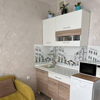 Продается 1-комнатная квартира, 41 м²