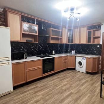 Сдается 2-х комнатная квартира, 65 м²