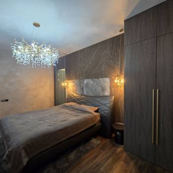 Продается 2-х комнатная квартира, 100 м²