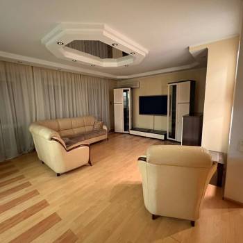 Сдается Многокомнатная квартира, 109 м²