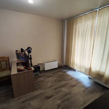Продается 1-комнатная квартира, 35 м²