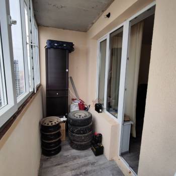 Продается 1-комнатная квартира, 35 м²