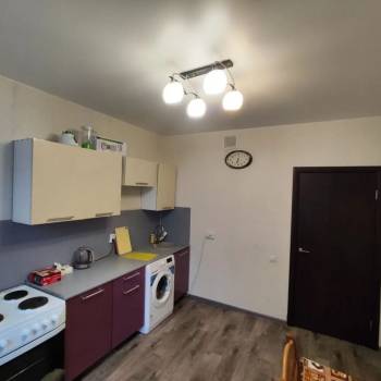 Продается 1-комнатная квартира, 35 м²