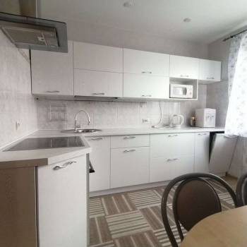 Продается Многокомнатная квартира, 82,2 м²