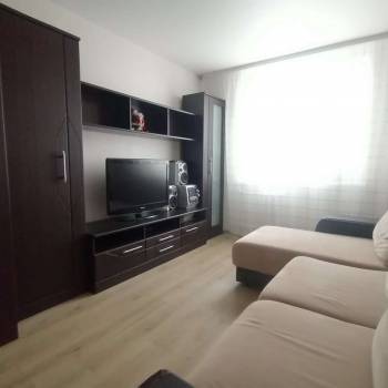 Продается Многокомнатная квартира, 82,2 м²