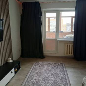 Продается 1-комнатная квартира, 38 м²