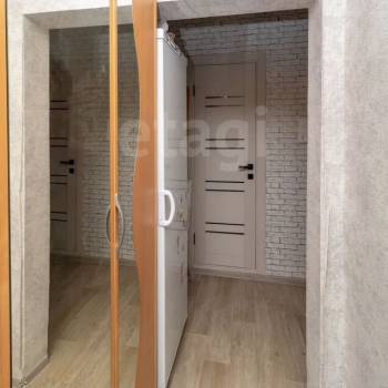 Продается 1-комнатная квартира, 38 м²