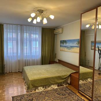 Продается 2-х комнатная квартира, 101,1 м²