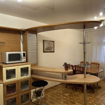 Продается 2-х комнатная квартира, 101,1 м²