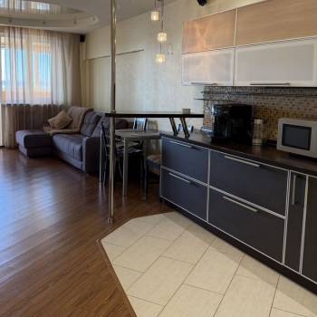 Продается 2-х комнатная квартира, 86,7 м²