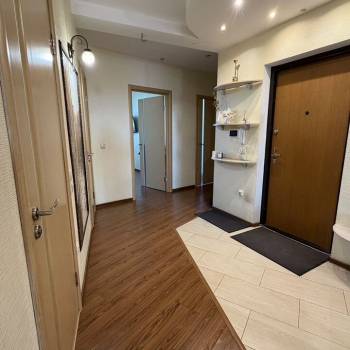 Продается 2-х комнатная квартира, 86,7 м²