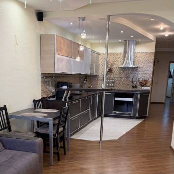 Продается 2-х комнатная квартира, 86,7 м²