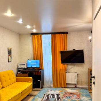 Продается Многокомнатная квартира, 97 м²