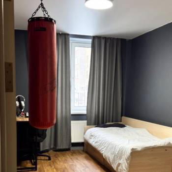 Продается Многокомнатная квартира, 97 м²