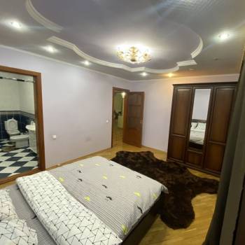 Сдается Многокомнатная квартира, 120 м²